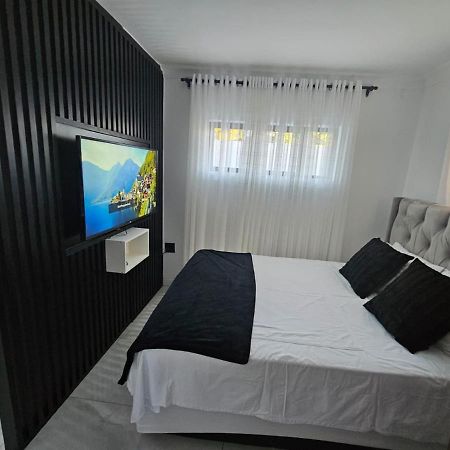 Nicky'S Guest House Roodepoort Dış mekan fotoğraf